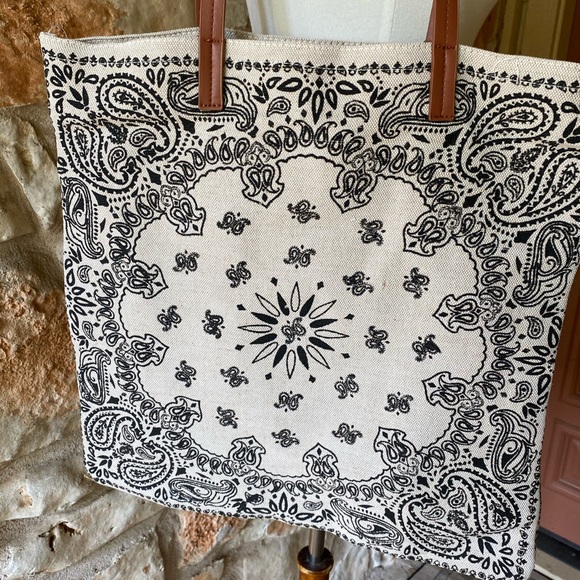 New! Bandana Bag Shopper/Tote in black and white - Picture 5 of 7